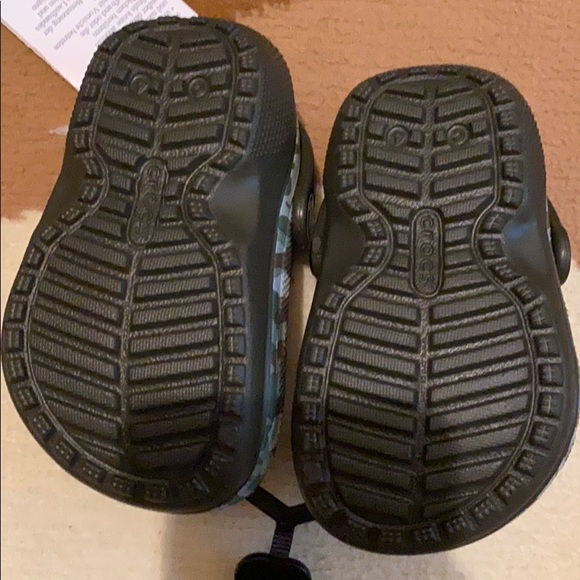 Crocs - Picture 2 of 5